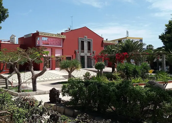 2-6 * Playa del Ingles (Gran Canaria)